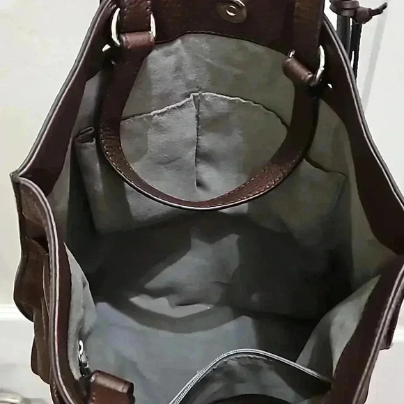 Vince Camuto Casia leather Colorblock tote. - Picture 4 of 6